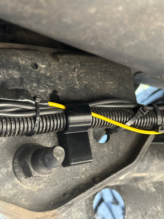 Magnetic Wire Loom Hider